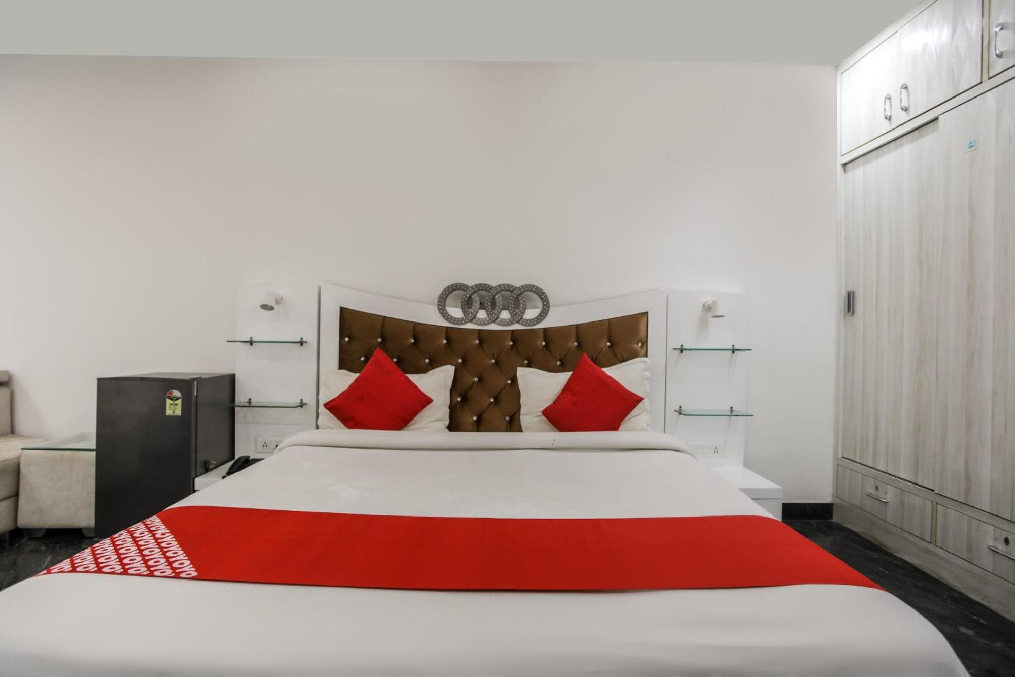 Jhajhar Hotel O Aarush מראה חיצוני תמונה