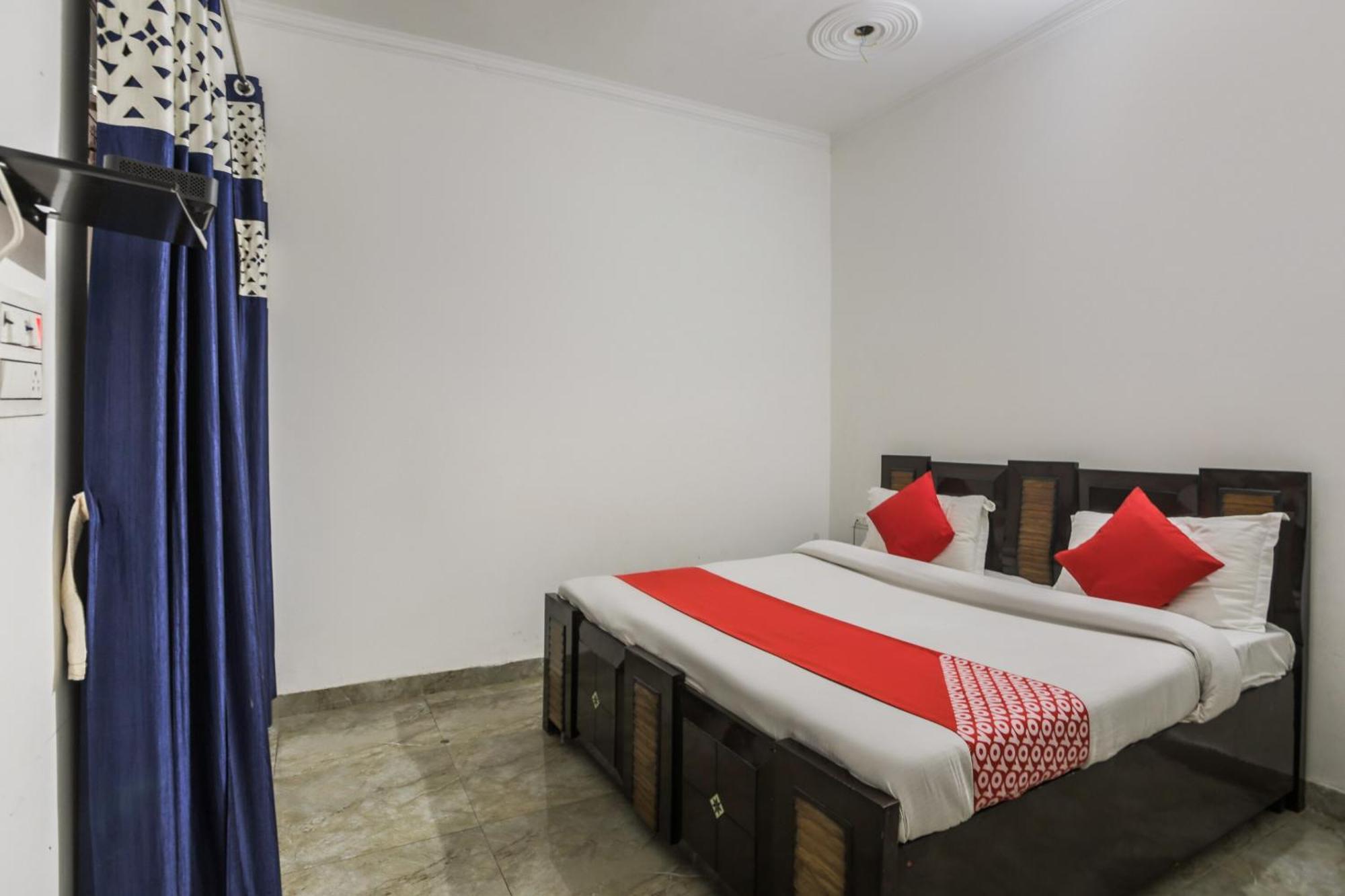 Jhajhar Hotel O Aarush מראה חיצוני תמונה