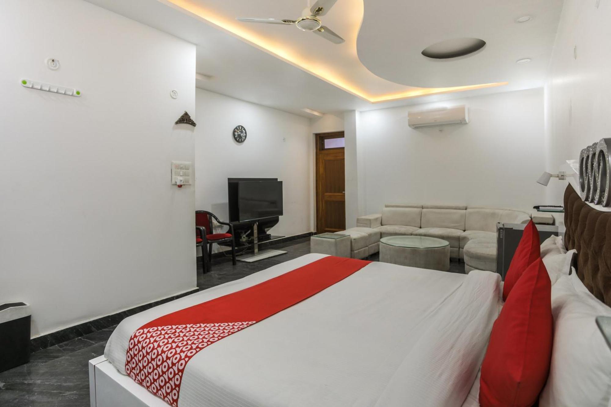 Jhajhar Hotel O Aarush מראה חיצוני תמונה