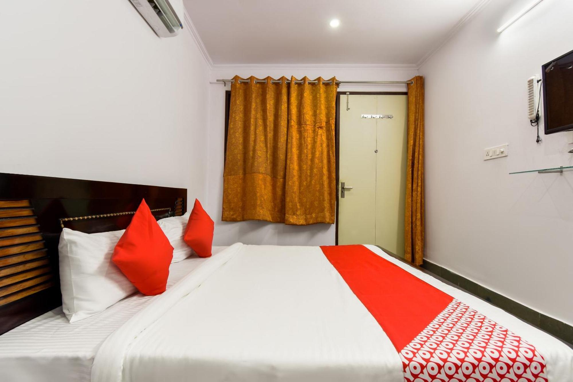 Jhajhar Hotel O Aarush מראה חיצוני תמונה