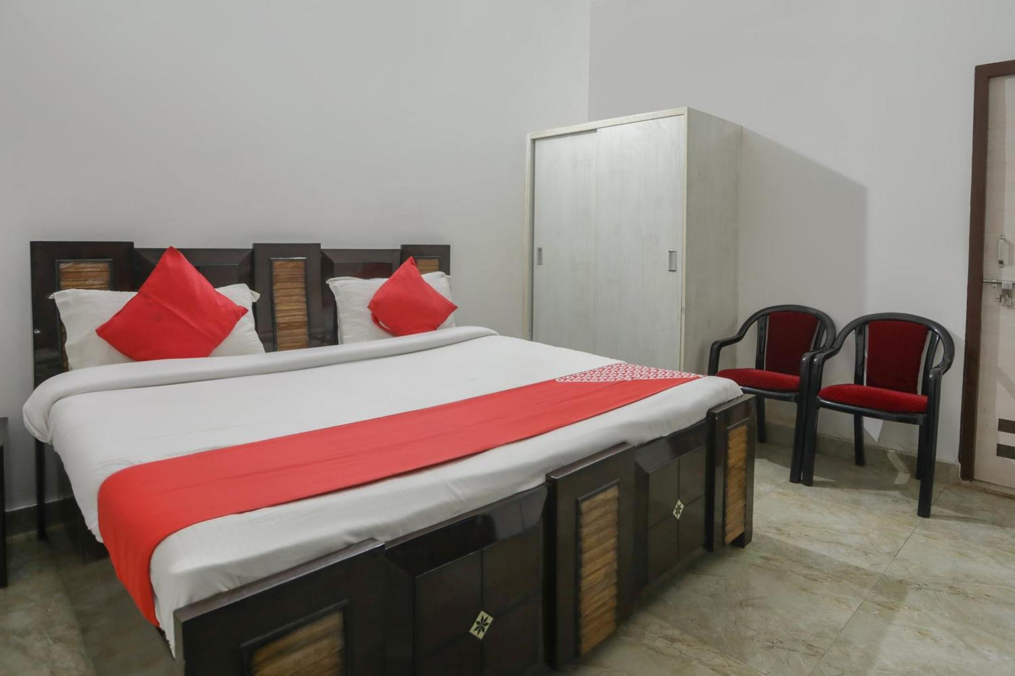 Jhajhar Hotel O Aarush מראה חיצוני תמונה